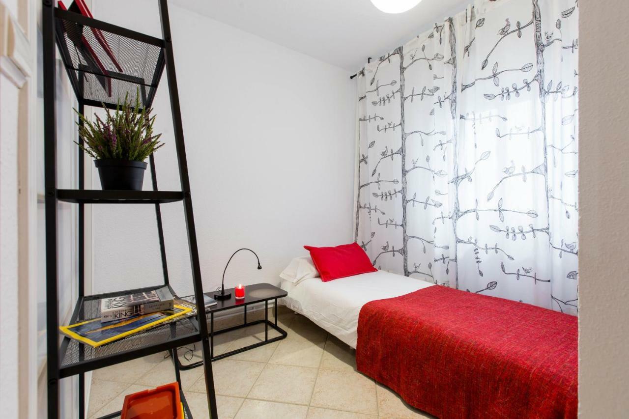 3 Habitaciones Apartamento Temporada Lucero 3 Habitaciones Madrid Exterior photo